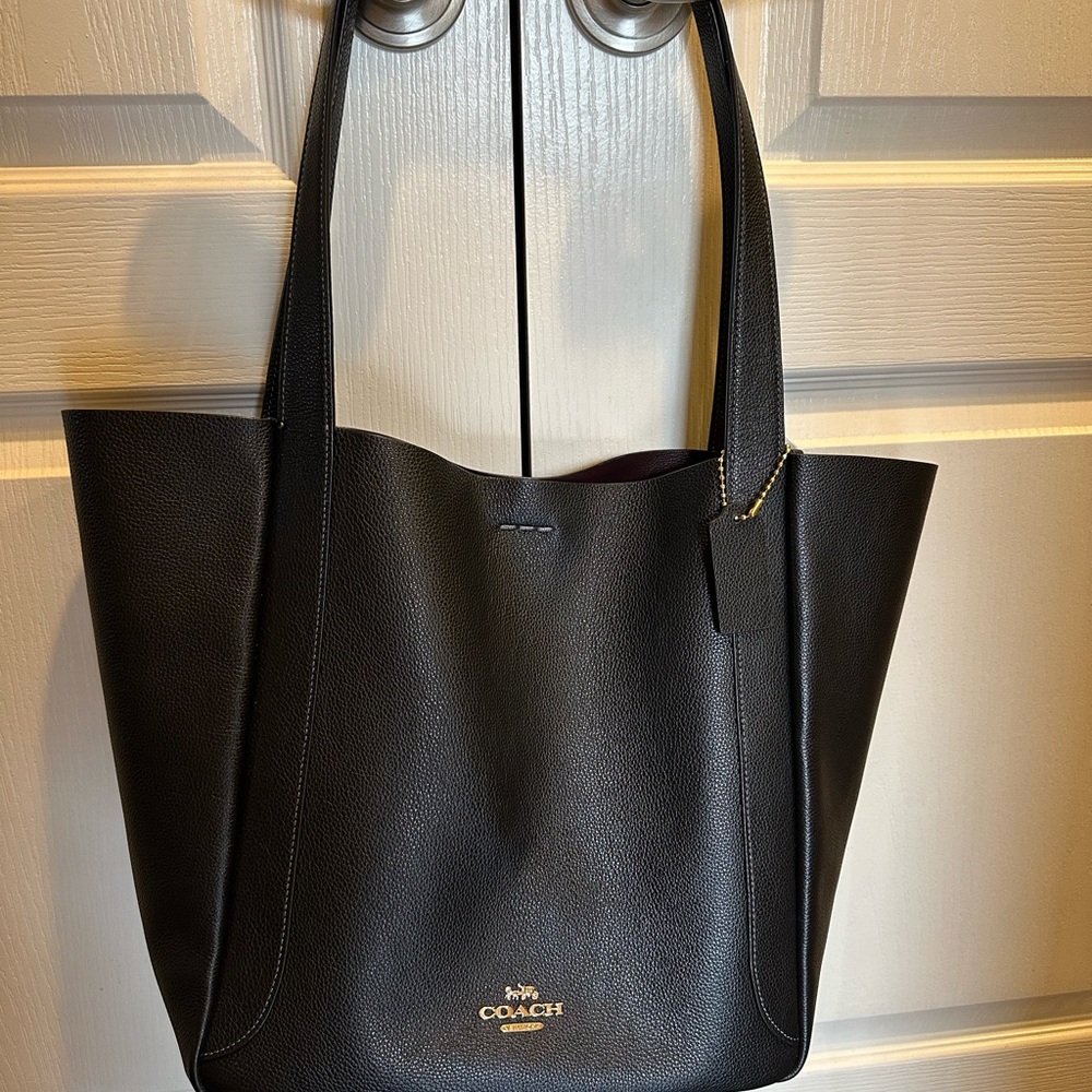 Coach Black Leather Tote with Structured Silhouette